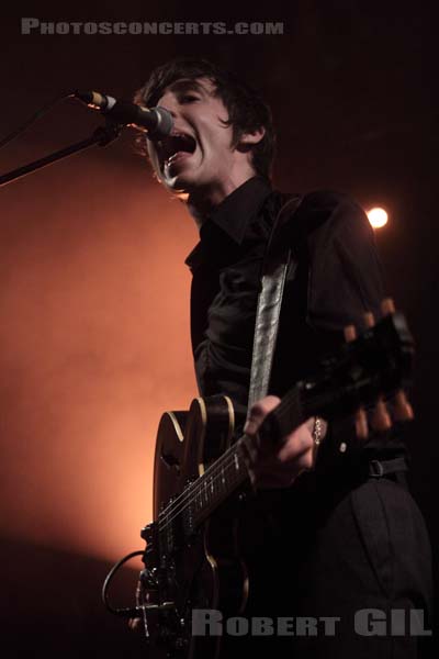 MILES KANE - 2011-03-23 - PARIS - Point Ephemere - 